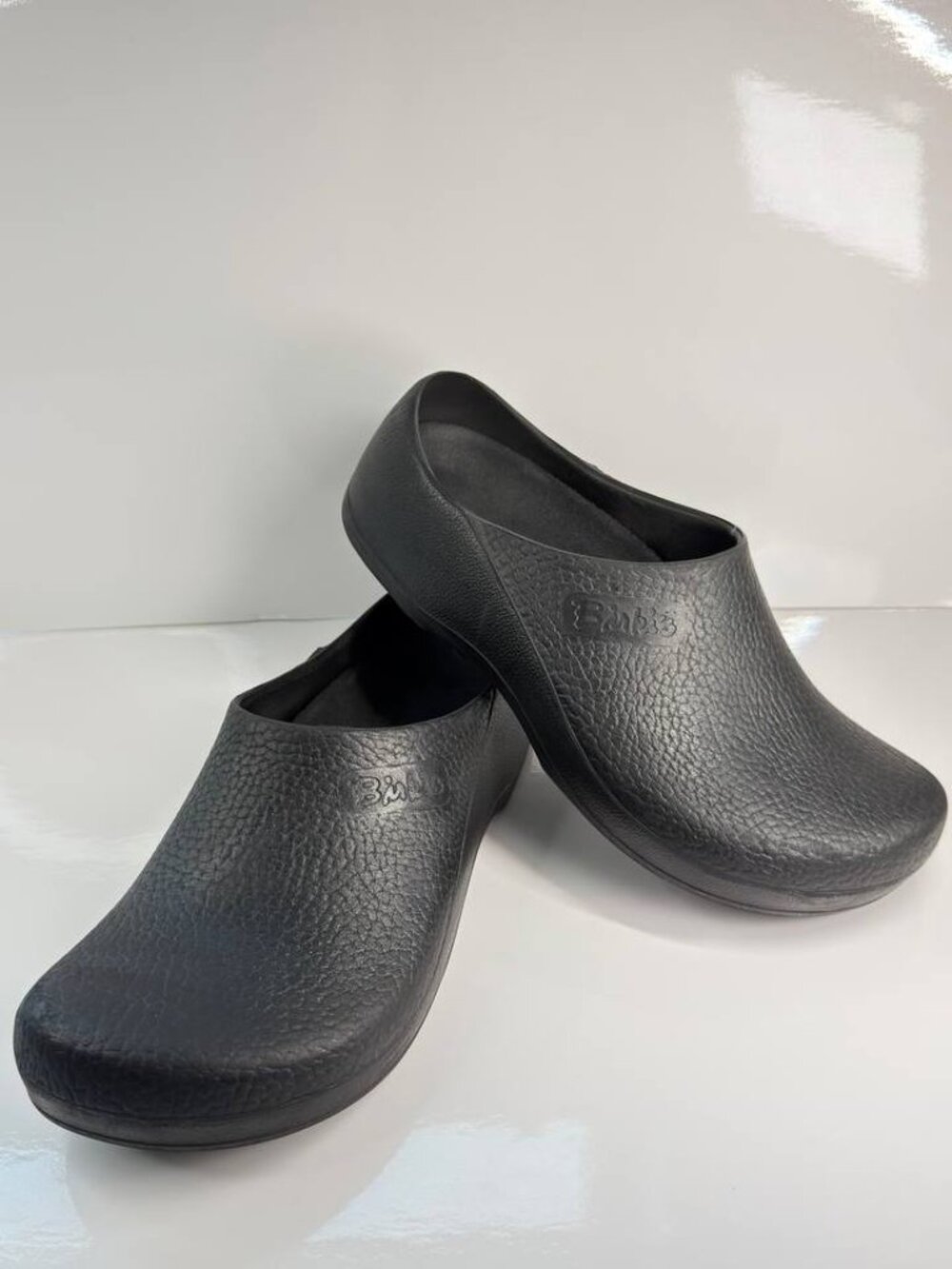 Birki’s by Birkenstock Clogs – Size 10